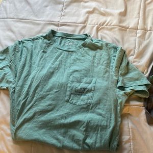 Vineyard Vines T-shirt